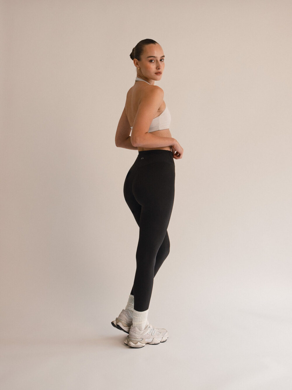 ⁠Black leggings Essencial line